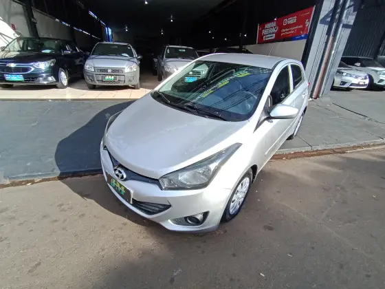 HYUNDAI HB20 1.0 COMFORT PLUS 12V FLEX 4P MANUAL HYUNDAI HB20 1.0 COMFORT PLUS 12V FLEX 4P MANUAL