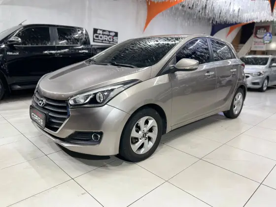 HYUNDAI HB20 1.6 COMFORT PLUS 16V FLEX 4P AUTOMÁTICO