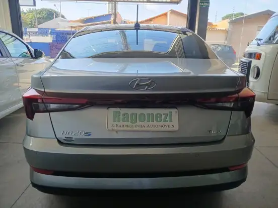 HYUNDAI-HB20S-2024