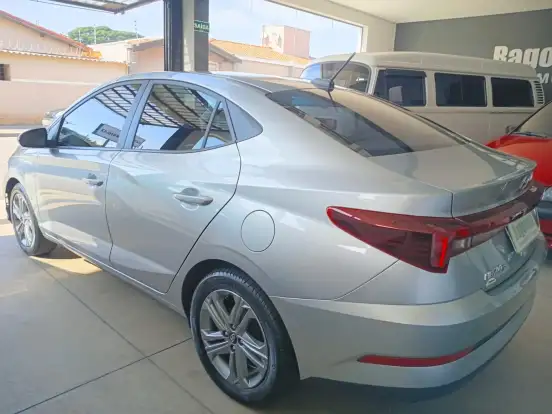 HYUNDAI-HB20S-1.0 TGDI FLEX COMFORT PLUS AUTOMÁTICO HYUNDAI-HB20S-2024