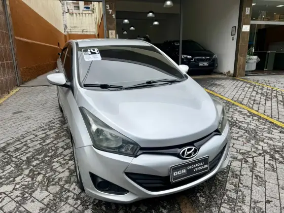 HYUNDAI HB20S 1.6 COMFORT PLUS 16V FLEX 4P MANUAL HYUNDAI HB20S 1.6 COMFORT PLUS 16V FLEX 4P MANUAL