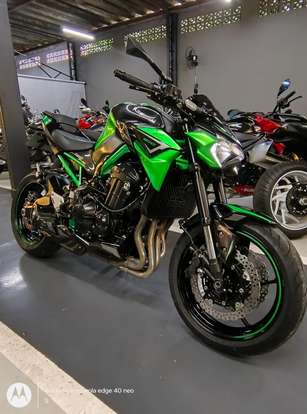 KAWASAKI-Z900-2022
