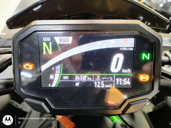 KAWASAKI-Z900-2022
