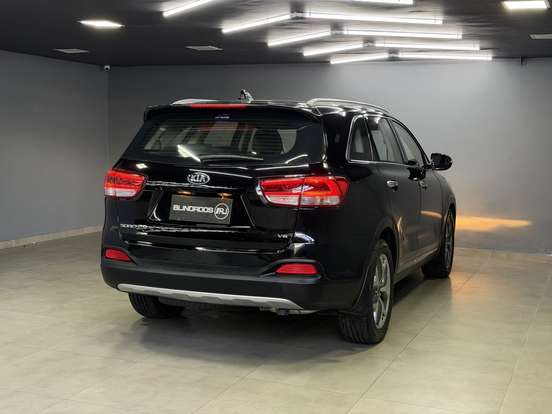 KIA-SORENTO-2017