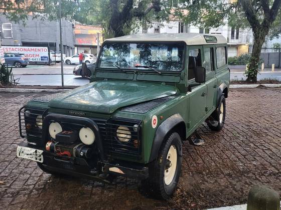 LAND ROVER DEFENDER 2.5 CSW 110 4X4 TURBO DIESEL 4P MANUAL
