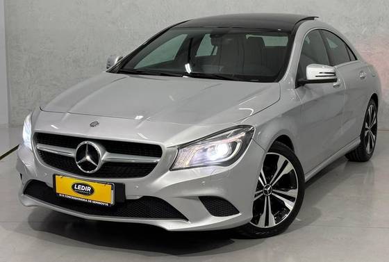 MERCEDES-BENZ CLA 200 1.6 FIRST EDITION TURBO GASOLINA 4P AUTOMATIZADO