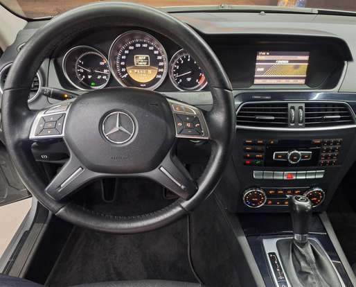 MERCEDES-BENZ-C 180-2011