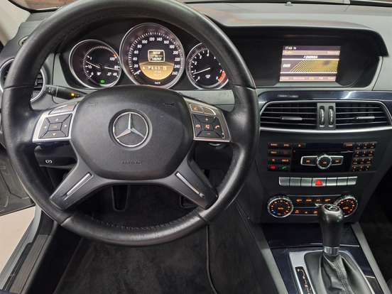 MERCEDES-BENZ-C 180-1.8 CGI CLASSIC 16V TURBO GASOLINA 4P AUTOMÁTICO MERCEDES-BENZ-C 180-2011