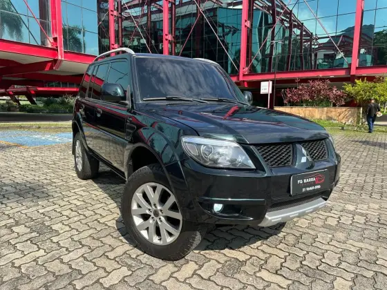 MITSUBISHI PAJERO TR4 2.0 4X4 16V 140CV FLEX 4P AUTOMÁTICO MITSUBISHI PAJERO TR4 2.0 4X4 16V 140CV FLEX 4P AUTOMÁTICO