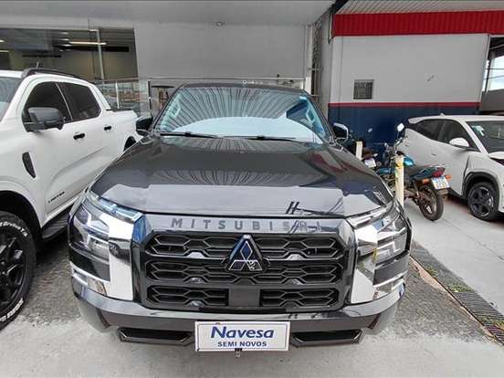 MITSUBISHI-TRITON-2.4 BITURBO DIESEL CD HPE 4X4 AUTOMÁTICO MITSUBISHI-TRITON-2025