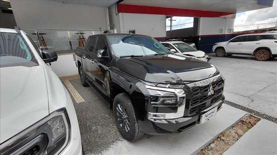 MITSUBISHI-TRITON-2025