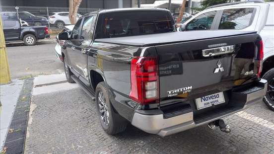MITSUBISHI-TRITON-2025