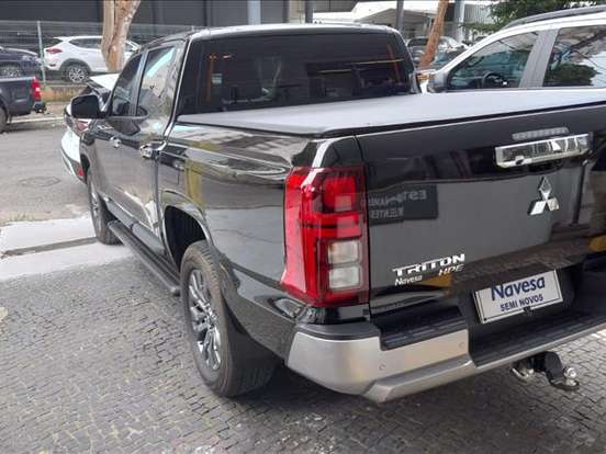 MITSUBISHI-TRITON-2.4 BITURBO DIESEL CD HPE 4X4 AUTOMÁTICO MITSUBISHI-TRITON-2025