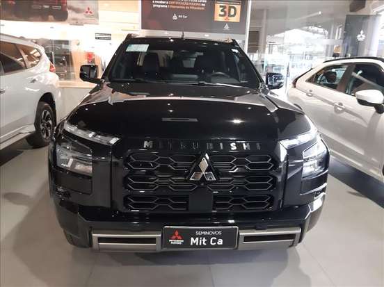 MITSUBISHI-TRITON-2025