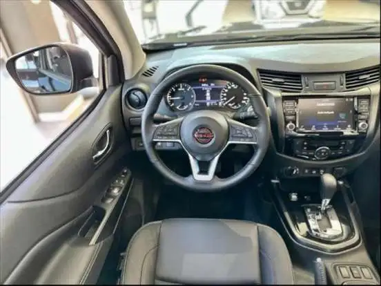 NISSAN-FRONTIER-2025
