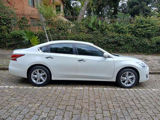 NISSAN-ALTIMA-2.5 SL 16V GASOLINA 4P AUTOMÁTICO NISSAN-ALTIMA-2013