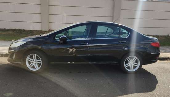 PEUGEOT-408-2012