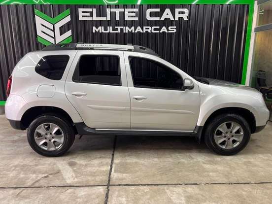 RENAULT-DUSTER-2019