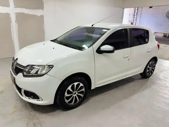 RENAULT SANDERO 1.0 EXPRESSION 16V FLEX 4P MANUAL RENAULT SANDERO 1.0 EXPRESSION 16V FLEX 4P MANUAL