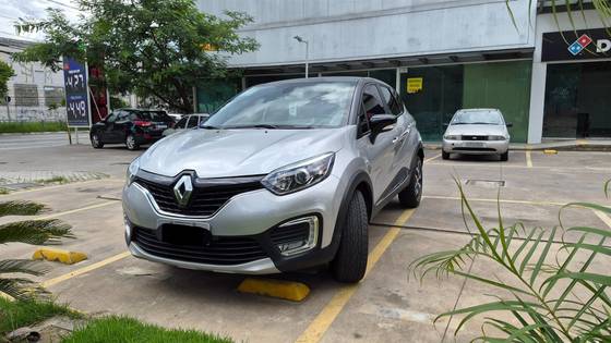 RENAULT CAPTUR 2.0 16V HI-FLEX INTENSE AUTOMÁTICO