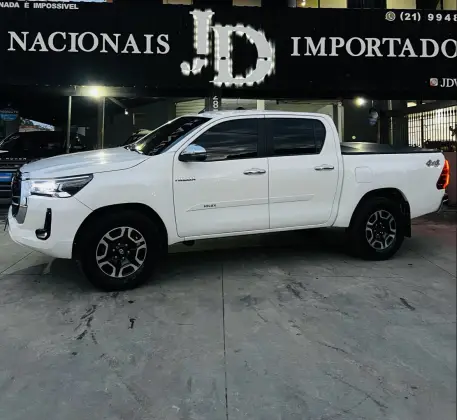 TOYOTA HILUX 2.8 STD 4X4 CD 16V DIESEL 4P MANUAL TOYOTA HILUX 2.8 STD 4X4 CD 16V DIESEL 4P MANUAL