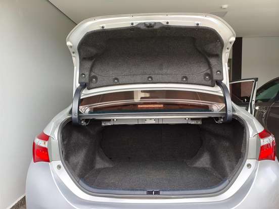 TOYOTA-COROLLA-2015