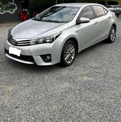 TOYOTA-COROLLA-2015