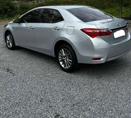TOYOTA-COROLLA-2015