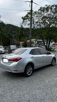 TOYOTA-COROLLA-2015