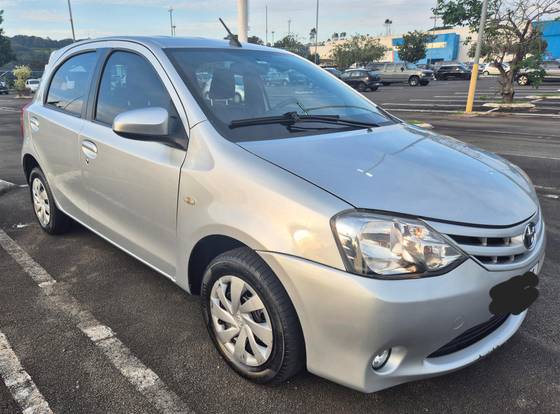 TOYOTA ETIOS 1.5 XS 16V FLEX 4P AUTOMÁTICO