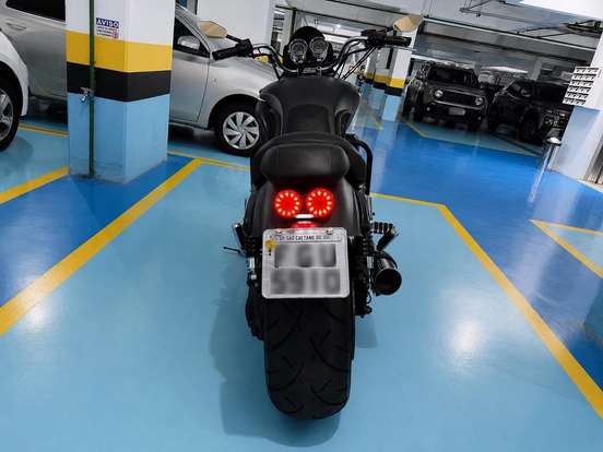 TRIUMPH-ROCKET III ROADSTER-2014
