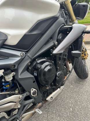 TRIUMPH-STREET TRIPLE 675 ABS TRIUMPH-STREET TRIPLE 675 ABS-2014