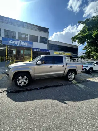 VOLKSWAGEN AMAROK 2.0 HIGHLINE 4X4 CD 16V TURBO INTERCOOLER DIESEL 4P AUTOMÁTICO VOLKSWAGEN AMAROK 2.0 HIGHLINE 4X4 CD 16V TURBO INTERCOOLER DIESEL 4P AUTOMÁTICO