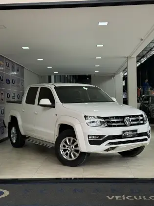 VOLKSWAGEN AMAROK 2.0 TRENDLINE 4X4 CD 16V TURBO INTERCOOLER DIESEL 4P AUTOMÁTICO VOLKSWAGEN AMAROK 2.0 TRENDLINE 4X4 CD 16V TURBO INTERCOOLER DIESEL 4P AUTOMÁTICO