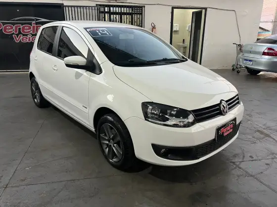 VOLKSWAGEN FOX 1.6 MI 8V FLEX 4P MANUAL VOLKSWAGEN FOX 1.6 MI 8V FLEX 4P MANUAL