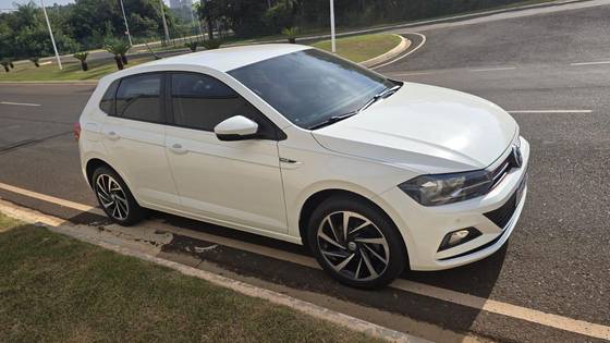 VOLKSWAGEN POLO 1.0 200 TSI HIGHLINE AUTOMÁTICO