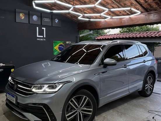 VOLKSWAGEN-TIGUAN-2.0 300 TSI GASOLINA ALLSPACE R-LINE AUTOMÁTICO VOLKSWAGEN-TIGUAN-2023
