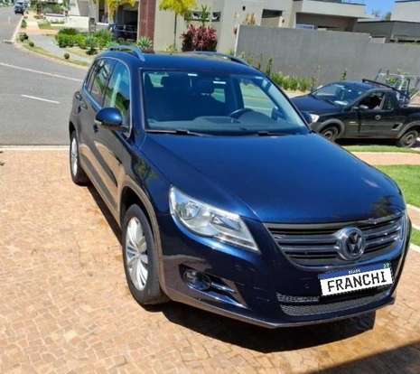 VOLKSWAGEN-TIGUAN-2011