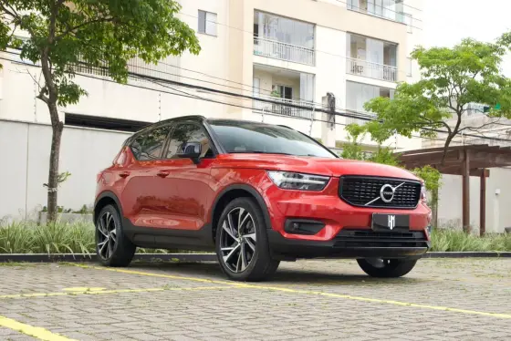 VOLVO XC40 1.5 T5 RECHARGE R-DESIGN GEARTRONIC VOLVO XC40 1.5 T5 RECHARGE R-DESIGN GEARTRONIC