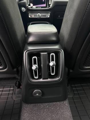 /en/city-santa-catarina/cate-car-used-car/volvo-xc40-2021-1-5-t5-recharge-r-design-geartronic-48418318383712256/-20