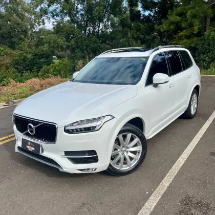 VOLVO XC90 2.0 MOMENTUM TURBO GASOLINA 4P 4X4 AUTOMÁTICO VOLVO XC90 2.0 MOMENTUM TURBO GASOLINA 4P 4X4 AUTOMÁTICO