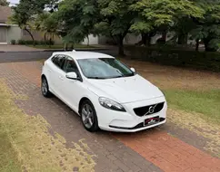 VOLVO V40 2.0 T4 KINETIC GASOLINA 4P AUTOMÁTICO VOLVO V40 2.0 T4 KINETIC GASOLINA 4P AUTOMÁTICO