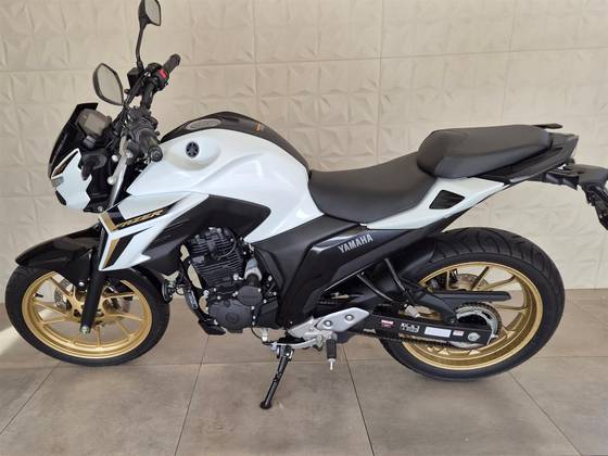 YAMAHA FZ25 FAZER CONNECTED ABS 