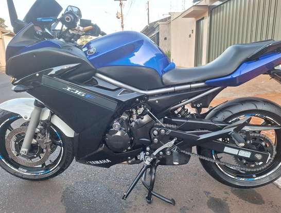 YAMAHA-XJ6 F-2013
