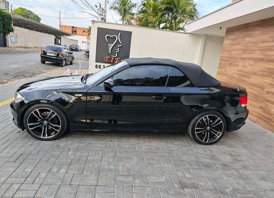 BMW-120i-2009