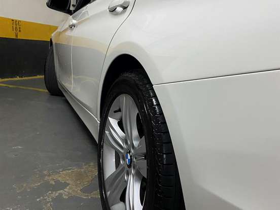 BMW-320i-2.0 SPORT 16V TURBO ACTIVE FLEX 4P AUTOMÁTICO BMW-320i-2015