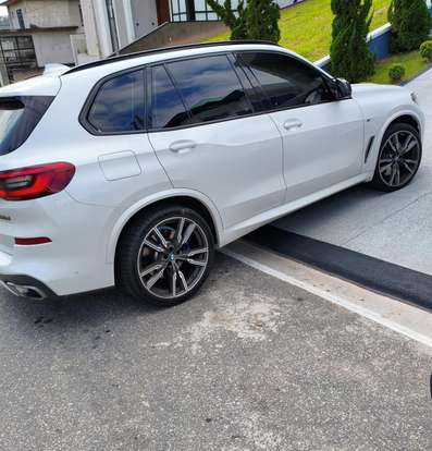 BMW-X5-2019