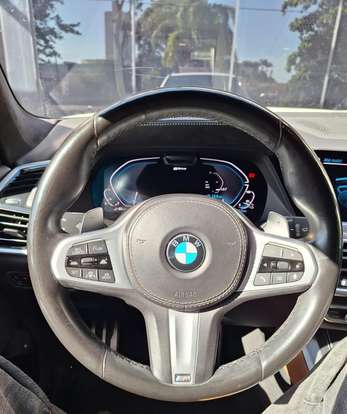BMW-X5-2021