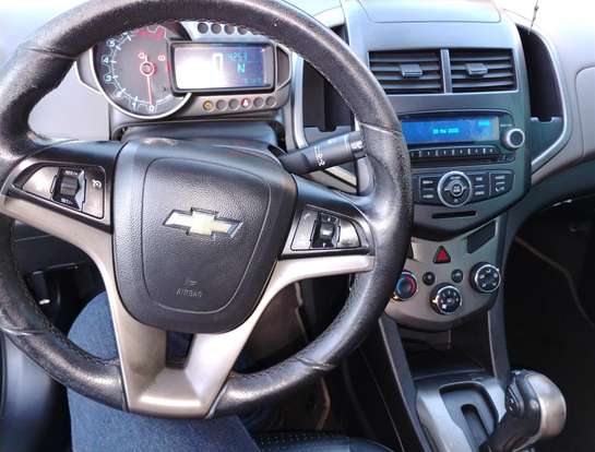 CHEVROLET-SONIC-1.6 LTZ SEDAN 16V FLEX 4P AUTOMÁTICO CHEVROLET-SONIC-2012