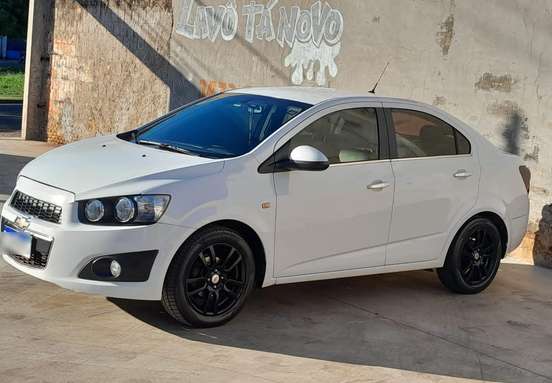 CHEVROLET-SONIC-2012
